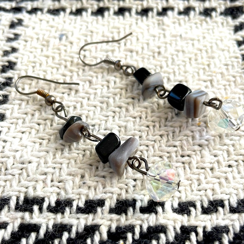 Black stone/Crystal Dangle earrings